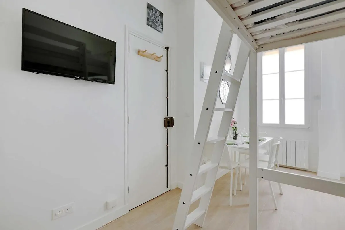 Cosy Apartement In Heart Of Batignolles Paris Apartment