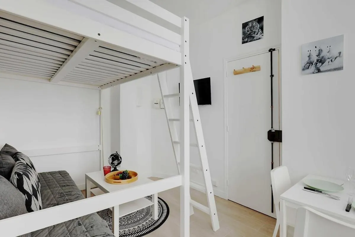 Apartment Cosy Apartement In Heart Of Batignolles Paris France